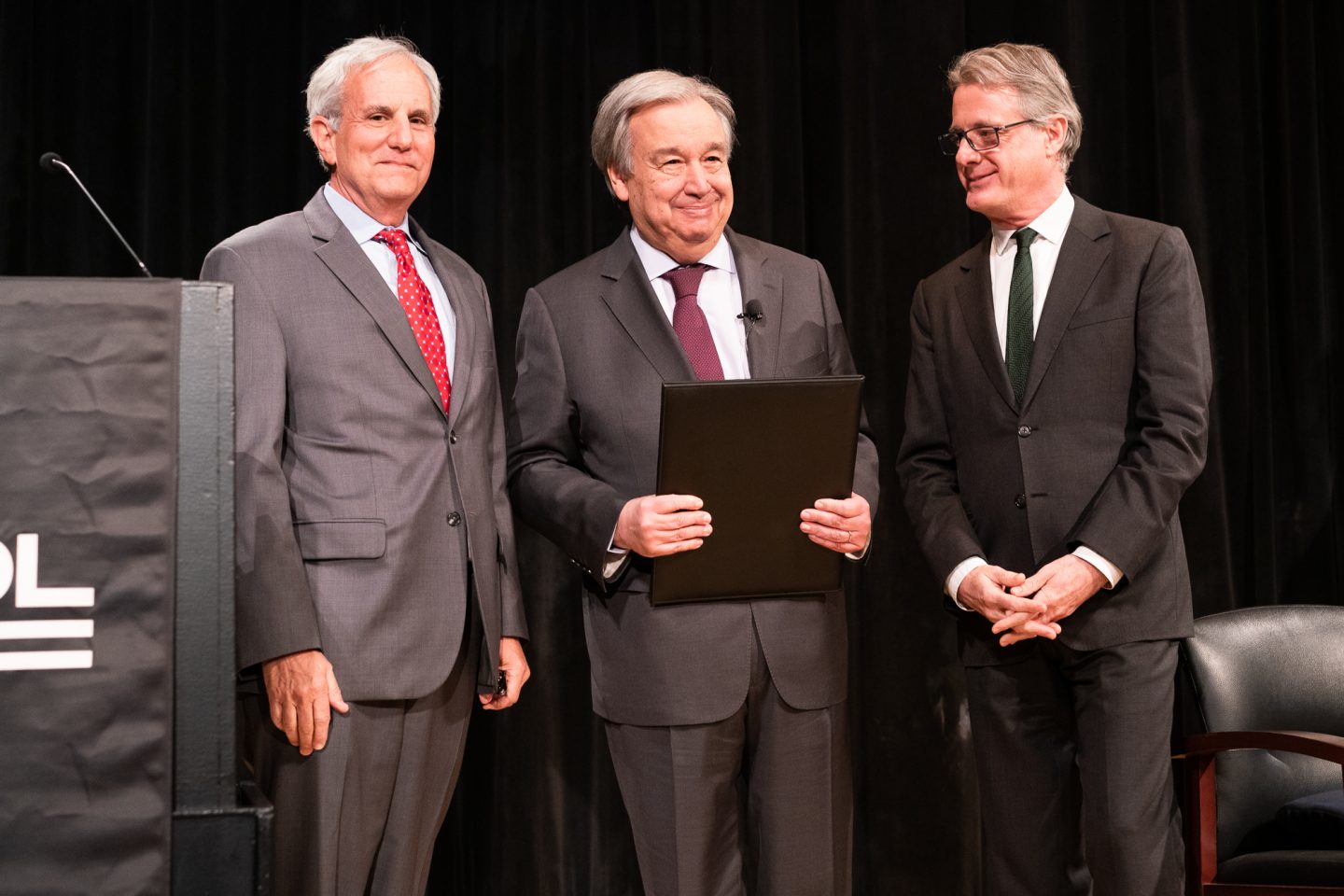 from left to right: Alex Aleinikoff, Director of the Zolberg Institute; António Guterres, the ninth Secretary-General of the United Nations; University Provost Tim Marshall