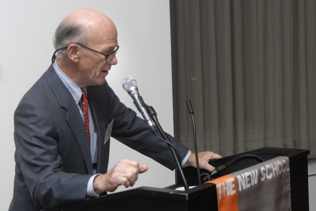 Robert Mundheim speaking at the President's Council Awards