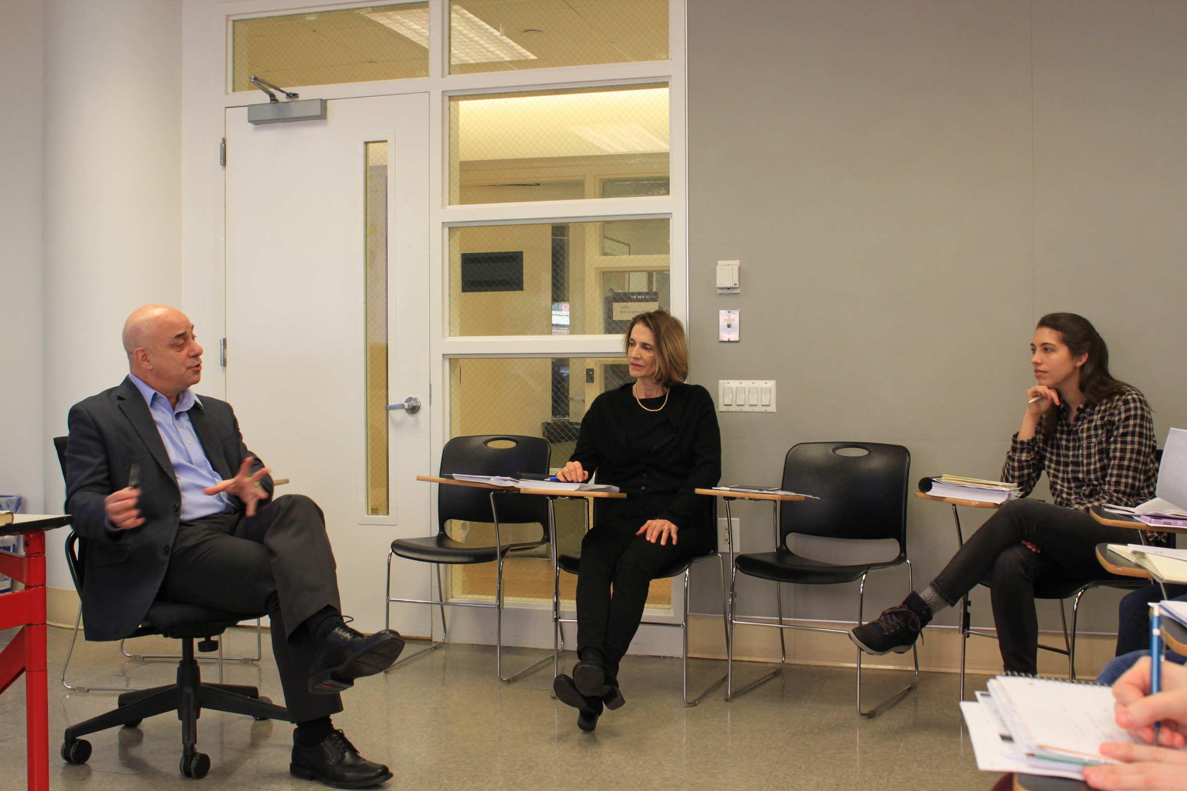 Will Milberg, NSSR Dean and Teresa Ghilarducci,  Bernard L Schwartz and Irene Schwartz professor of economics and policy analysis teaching the intensive National Economic Policy Analysis class. 